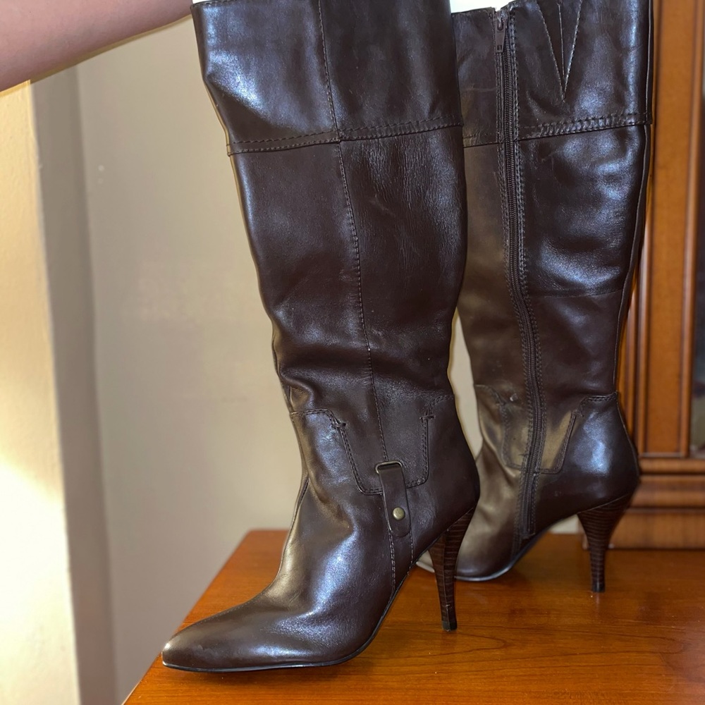 Brown leather high heel boot